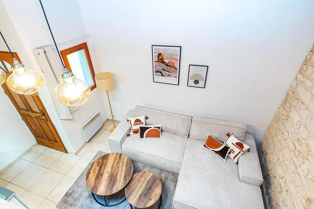 Proche Nation - Iii Apartment *